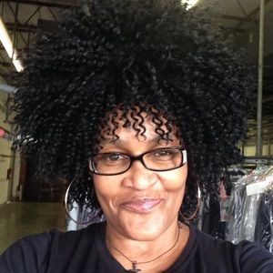 Meet your Posher, Vanessa